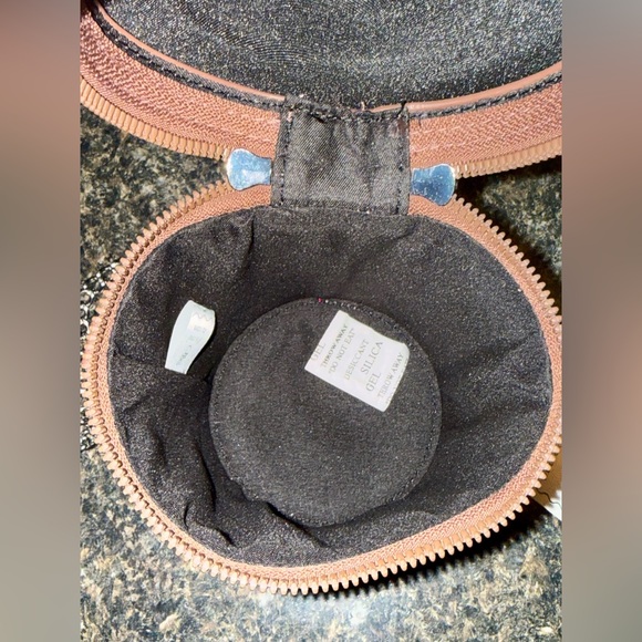 NWT! Skinnydip London Red Hot Cocoa Chocolate Silver Chain Crossbody Bag - Picture 7 of 12